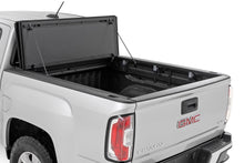 Load image into Gallery viewer, Hard Tri-Fold Flip Up Bed Cover | 5' Bed | Chevy/GMC Canyon/Colorado (15-26)