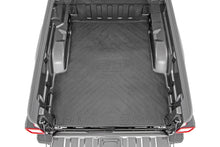 Load image into Gallery viewer, Bed Mat | 5' Bed | RC Logo | Jeep Gladiator JT 4WD (2020-2025)